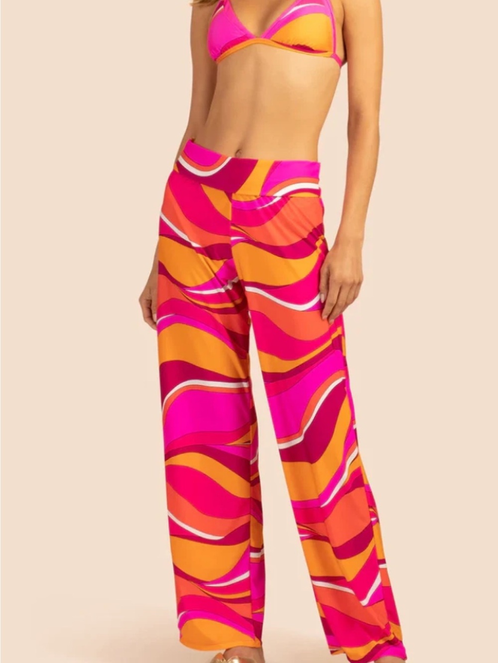 Trina Turk vivid vista pull-on size M.